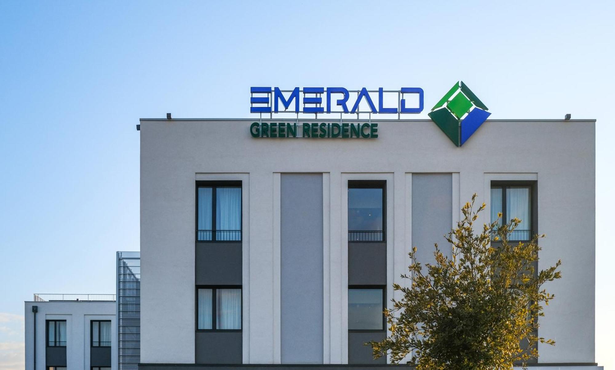 Emerald Green Residence Caldiero Eksteriør bilde